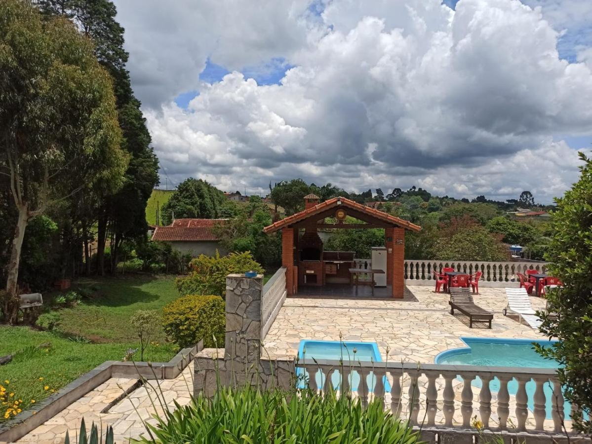 Chacara Em Ibiuna Sao Roque A 70Km De Sp Com Piscina E Wi-Fi Villa Esterno foto